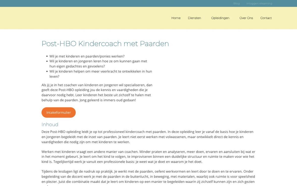 Schermafbeelding van de opleidingspagina van Centrum voor Paardencoaching