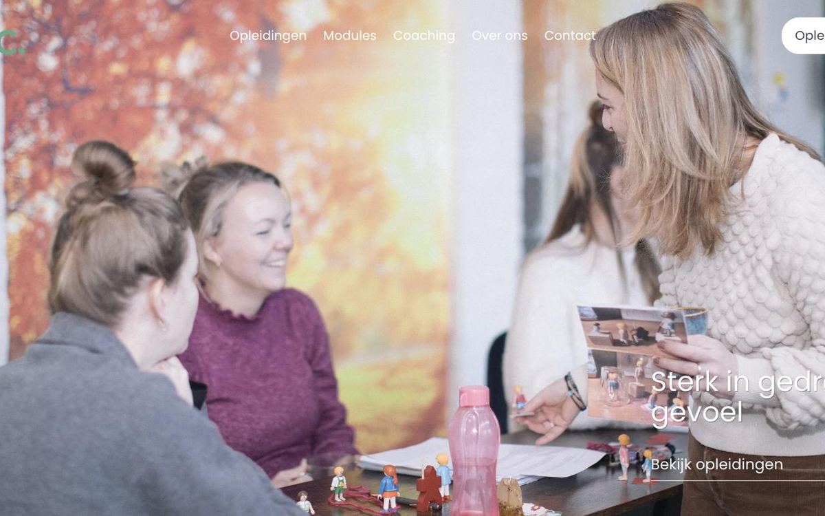 Schermafbeelding van de opleidingspagina van Kids en Coach (KENC)
